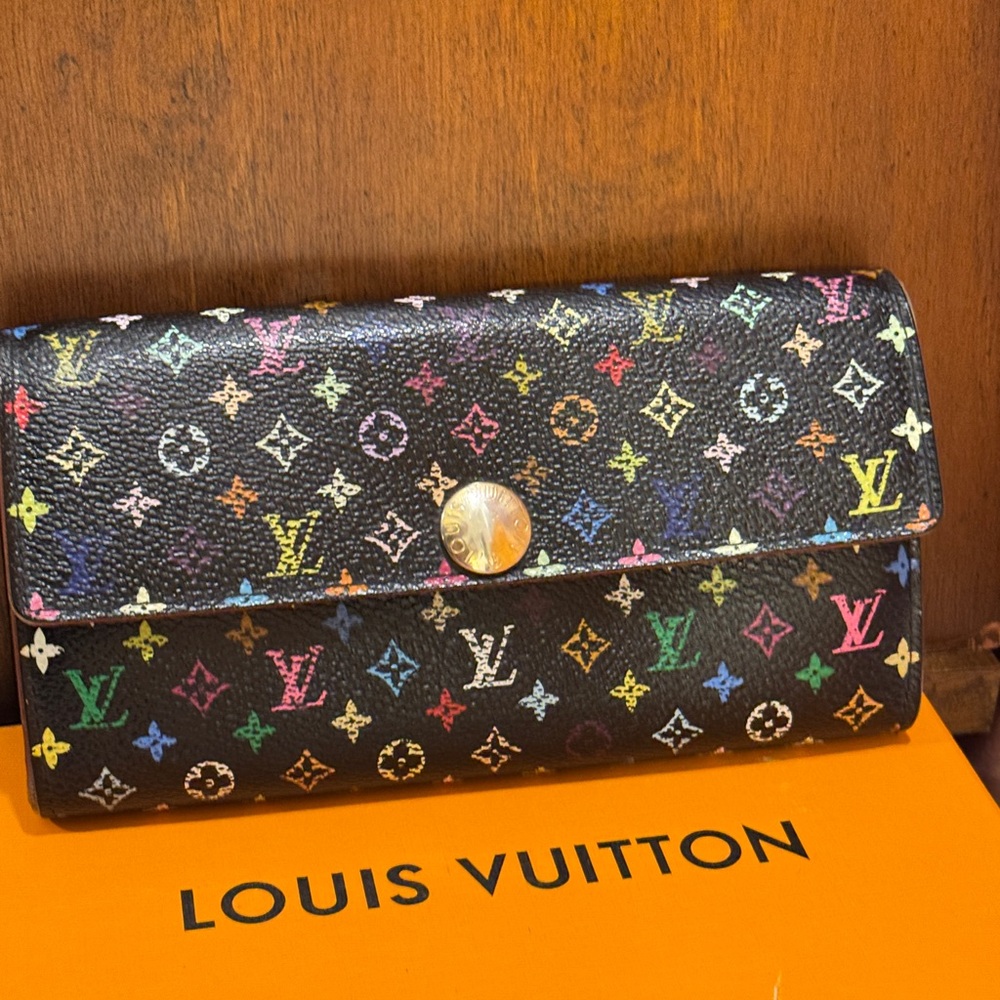Multicolor Designer Women's Wallet - Picture 10 of 16